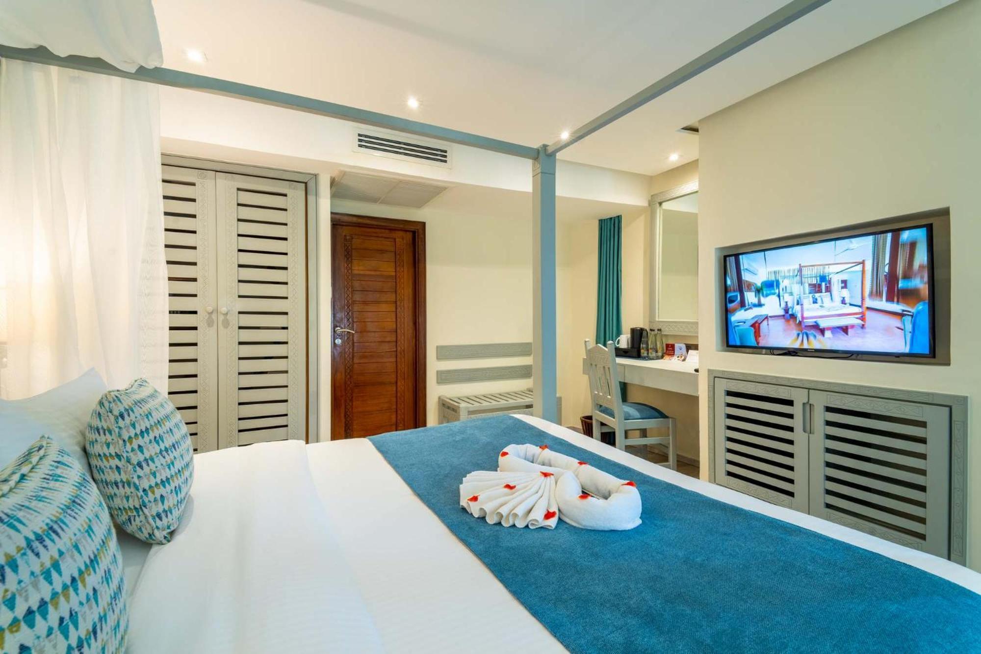 Double or Twin Room Garden View